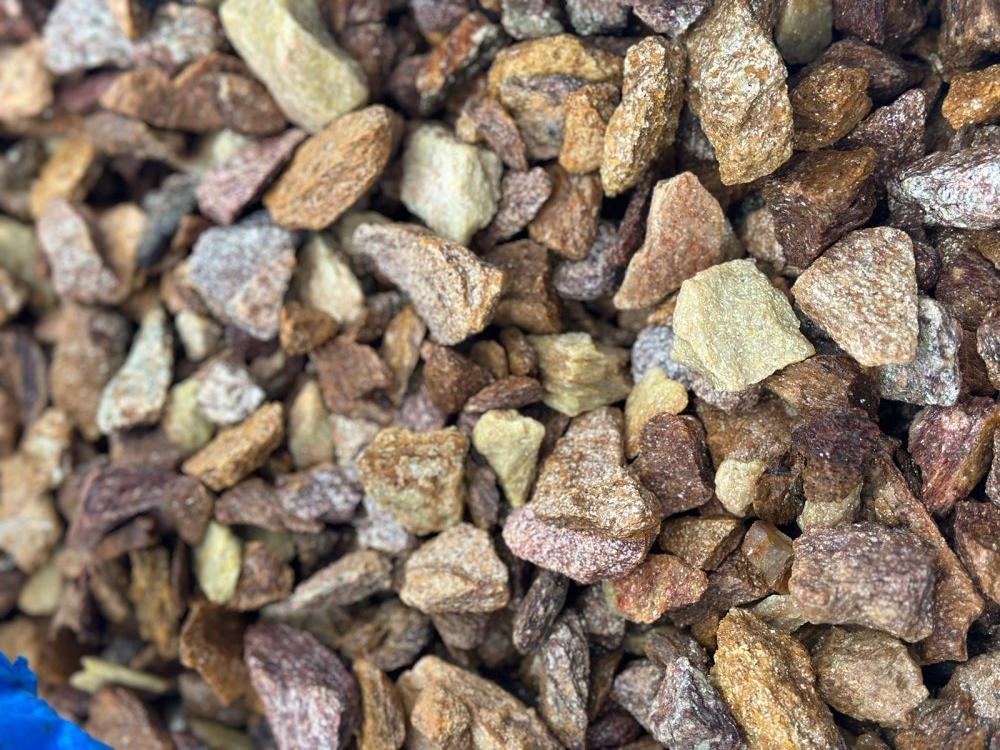 Златолит персиковый декоративная каменная крошка купить в Ханты-Мансийске