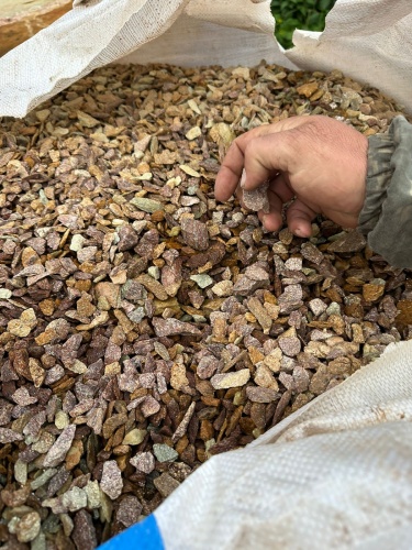 Златолит персиковый декоративная каменная крошка купить в Ханты-Мансийске