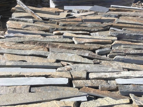 Горбушка златолит мультиколор для облицовки купить в Ханты-Мансийске