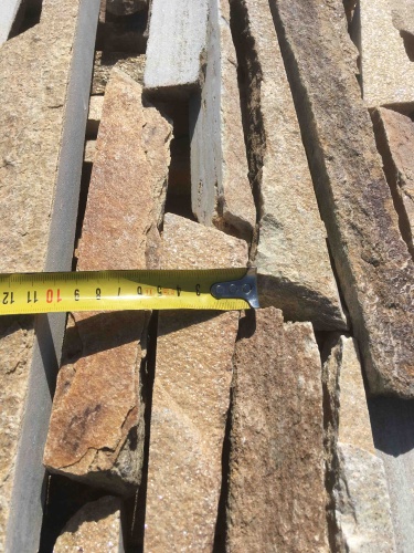 Горбушка златолит золотистый для облицовки купить в Ханты-Мансийске