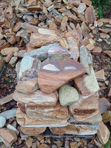 Златолит жёлтый, жёлто-зелёный глыбки и валуны для ланшафтного дизайна купить в Ханты-Мансийске