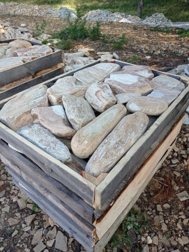 Златолит жёлтый, жёлто-зелёный глыбки и валуны для ланшафтного дизайна купить в Ханты-Мансийске