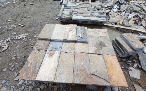 Плитка пилёная златолит Уральский для цоколя, отмостки купить в Ханты-Мансийске